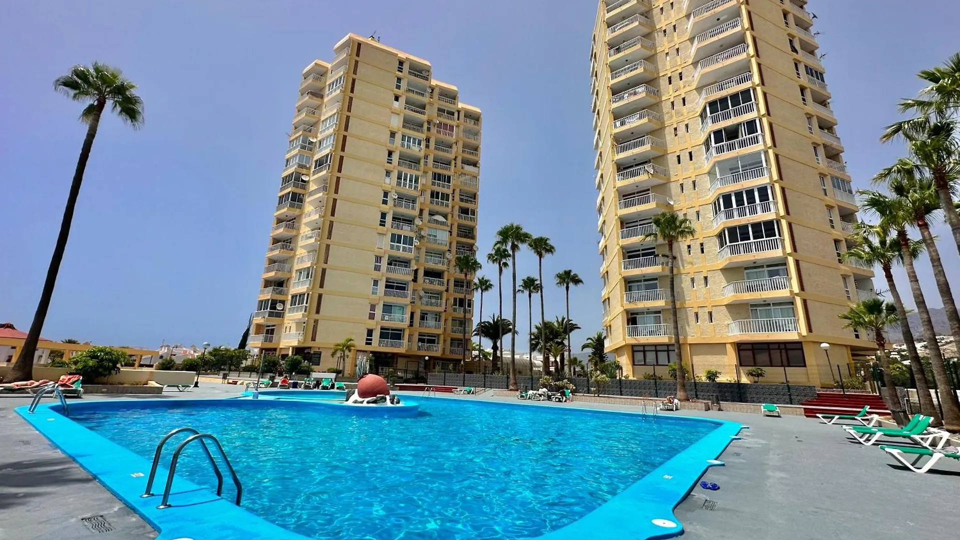 Torres De Yomely - Y2G Apartment Arona  0*, Arona (Tenerife) Spain