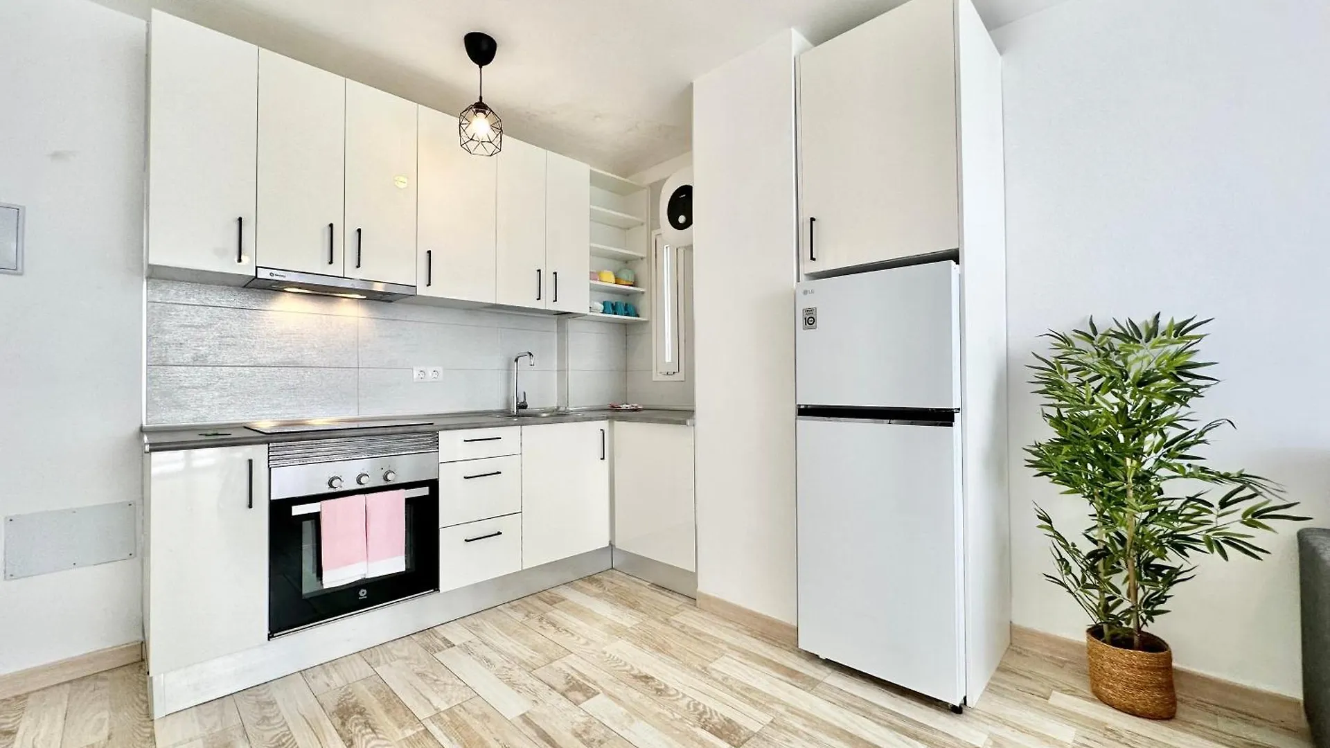 Torres De Yomely - Y2G Apartment Arona