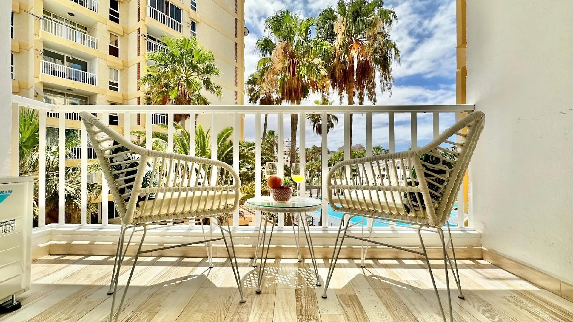 Torres De Yomely - Y2G Apartment Arona  Spain